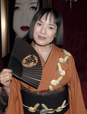 Kaori Momoi at event of Memoirs of a Geisha (2005)