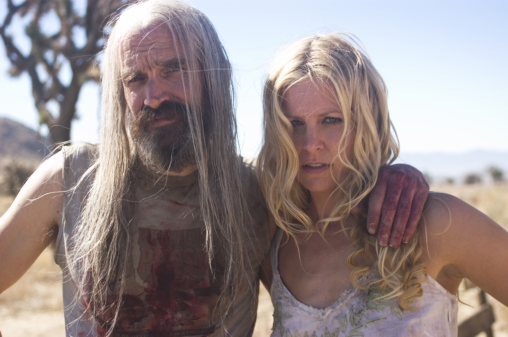 Still of Sheri Moon Zombie and Bill Moseley in The Devil's Rejects (2005)