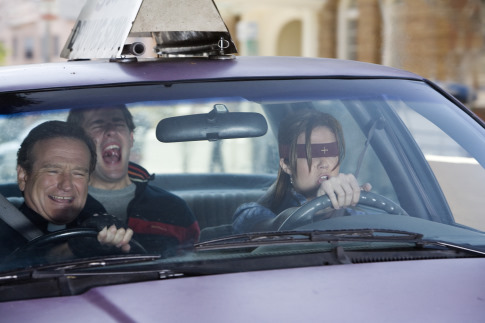 Still of Robin Williams, Mandy Moore and John Krasinski in License to Wed (2007)