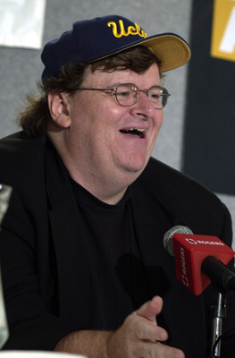 Michael Moore at event of Bowling for Columbine (2002)