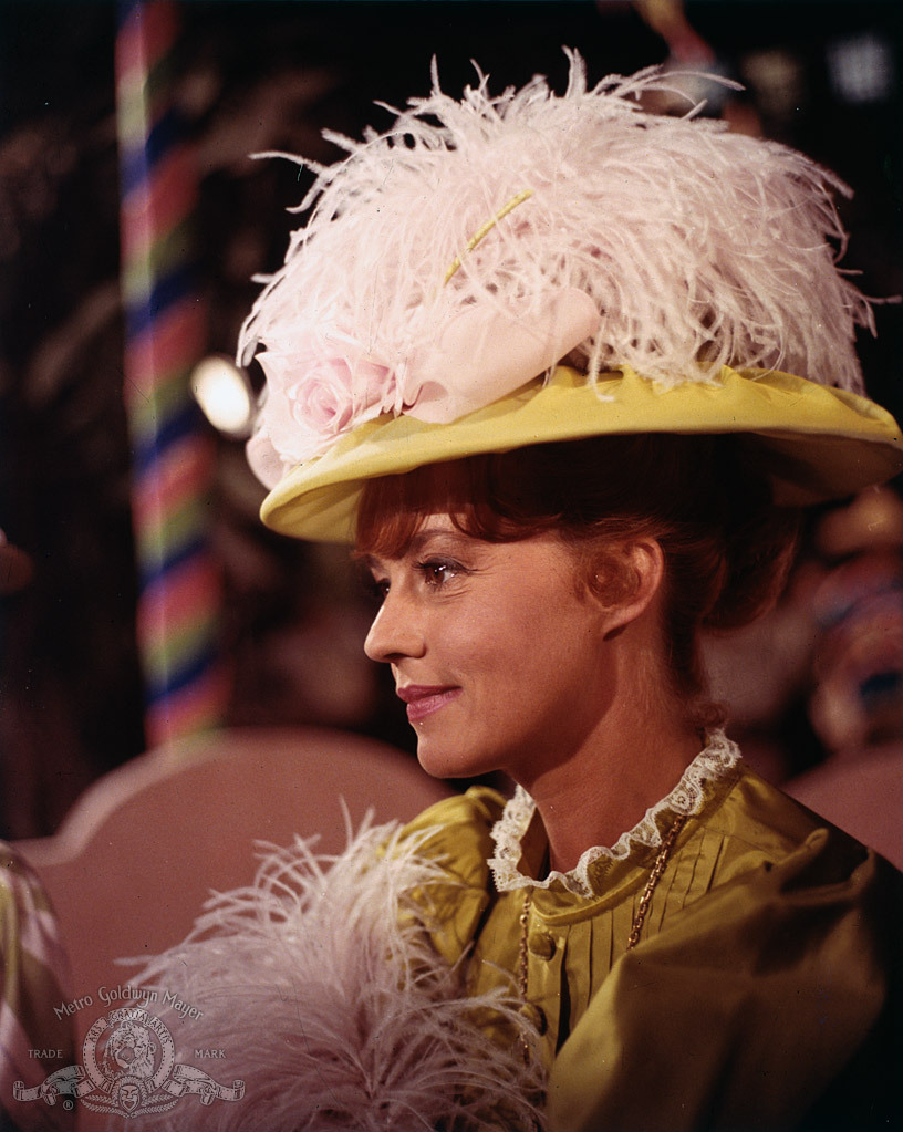 Still of Jeanne Moreau in Viva Maria! (1965)
