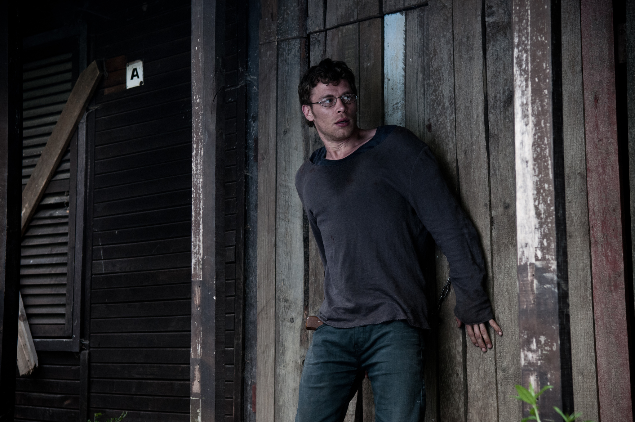 Still of Joseph Morgan in Open Grave (2013)