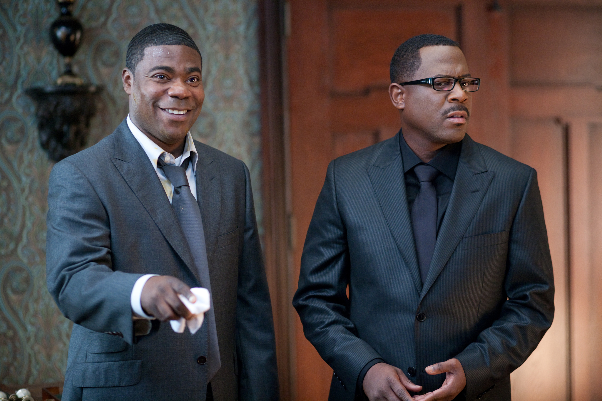 Still of Martin Lawrence and Tracy Morgan in Death at a Funeral (2010)
