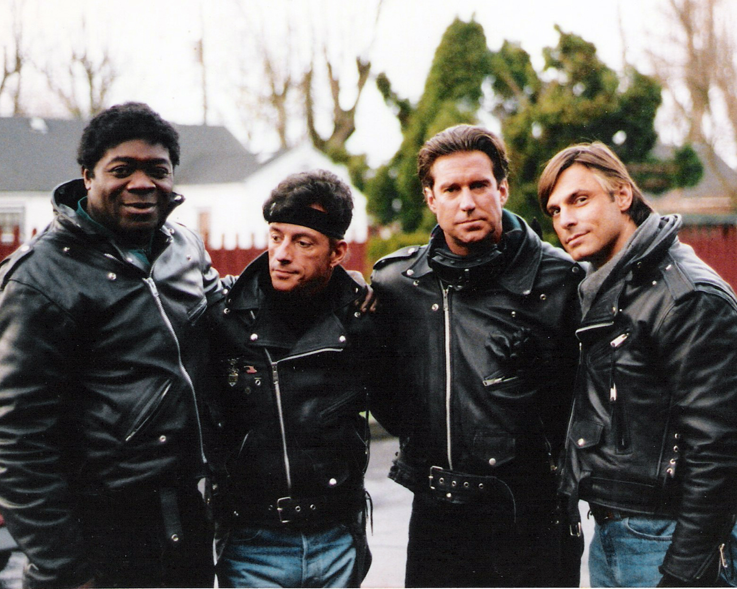 on the set of Chrome Soldiers with Yaphet Kotto, Ray Sharkey and Nicholas Guest