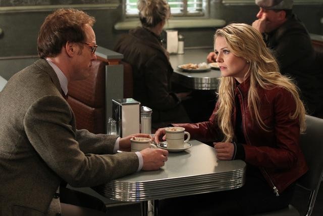 Still of Jennifer Morrison and Raphael Sbarge in Once Upon a Time (2011)