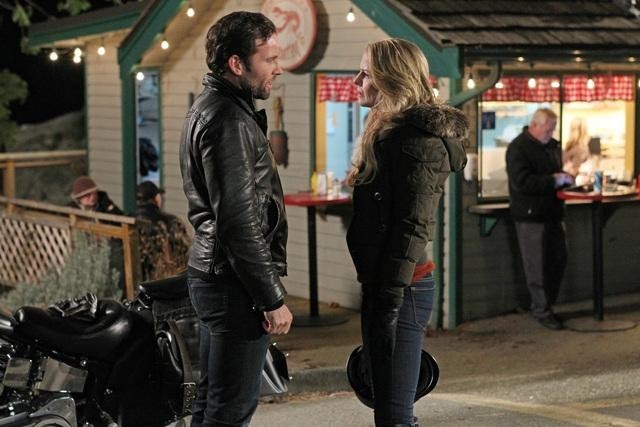 Still of Eion Bailey and Jennifer Morrison in Once Upon a Time (2011)