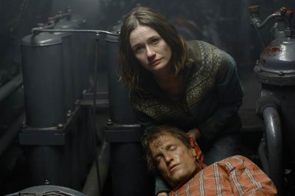 Still of Woody Harrelson and Emily Mortimer in Transsiberian (2008)