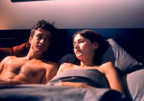 Still of Dermot Mulroney and Emily Mortimer in Lovely & Amazing (2001)