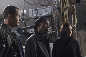 Still of Colin Ferguson, Joe Morton and Salli Richardson-Whitfield in Eureka (2006)