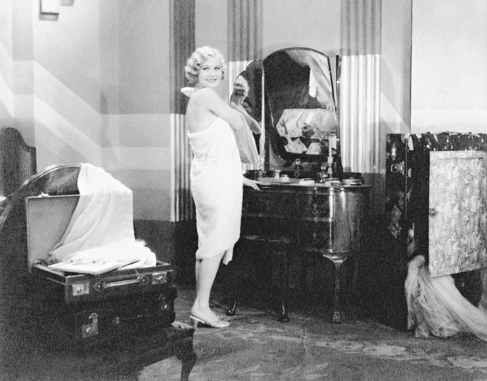 Still of Grete Mosheim in Car of Dreams (1935)
