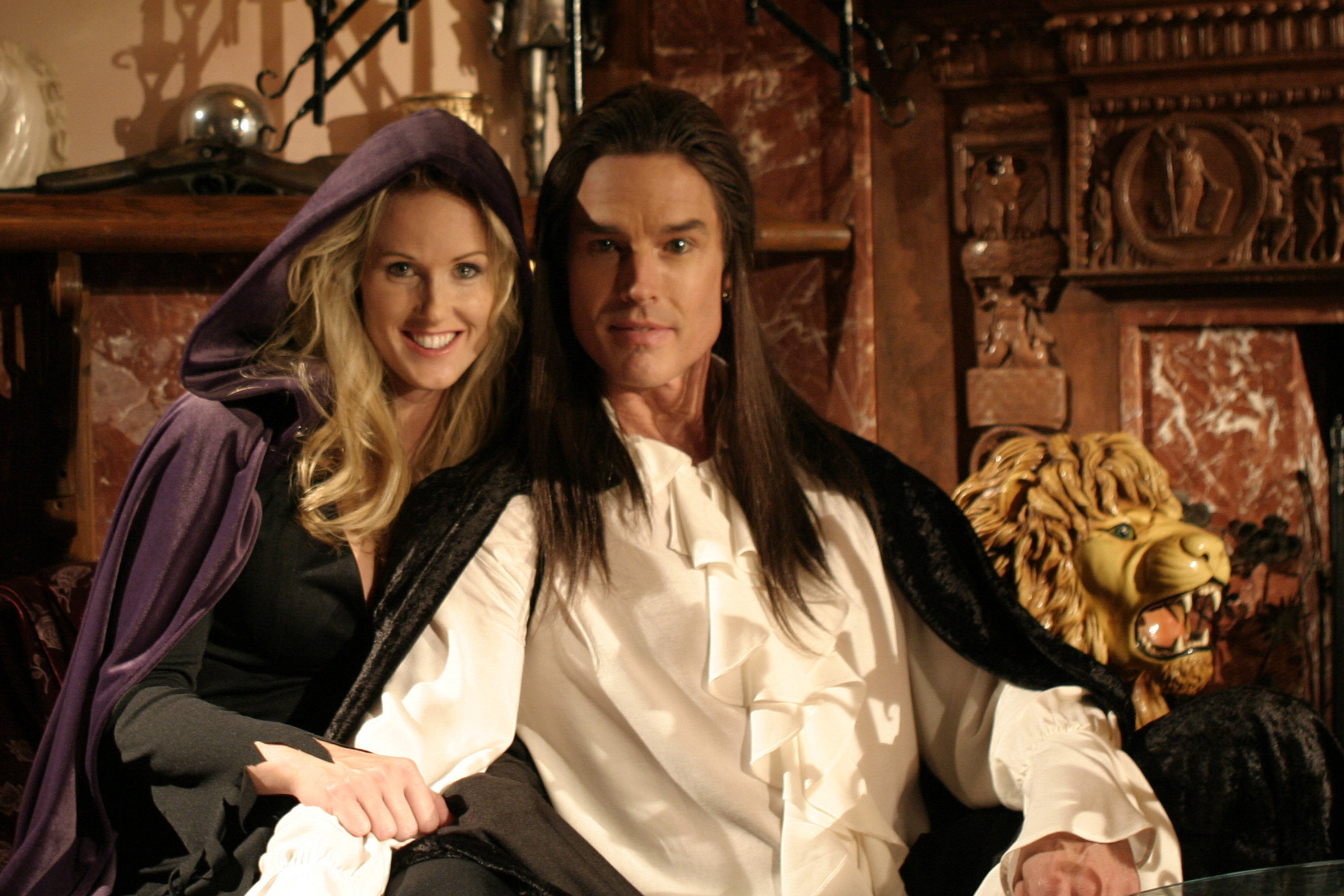 Ronn Moss is Count Dracula with Erica Hanson in 
