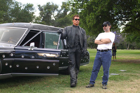 Arnold Schwarzenegger and Jonathan Mostow in Terminator 3: Rise of the Machines (2003)