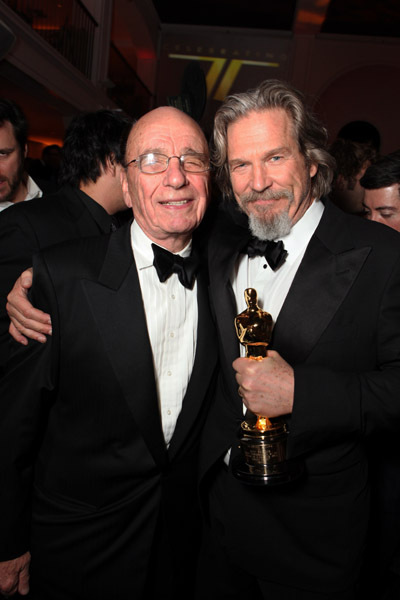 Jeff Bridges and Rupert Murdoch at event of The 82nd Annual Academy Awards (2010)