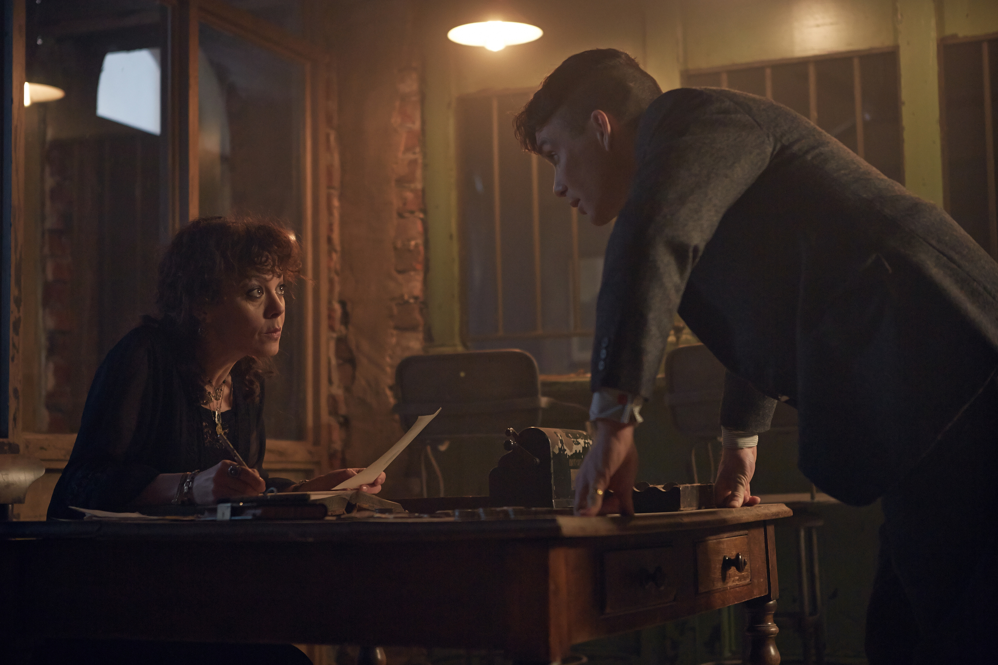 Still of Helen McCrory and Cillian Murphy in Peaky Blinders (2013)