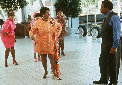 Still of Aretha Franklin and Matt Murphy in Blues Brothers 2000 (1998)