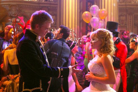 Still of Hilary Duff and Chad Michael Murray in A Cinderella Story (2004)