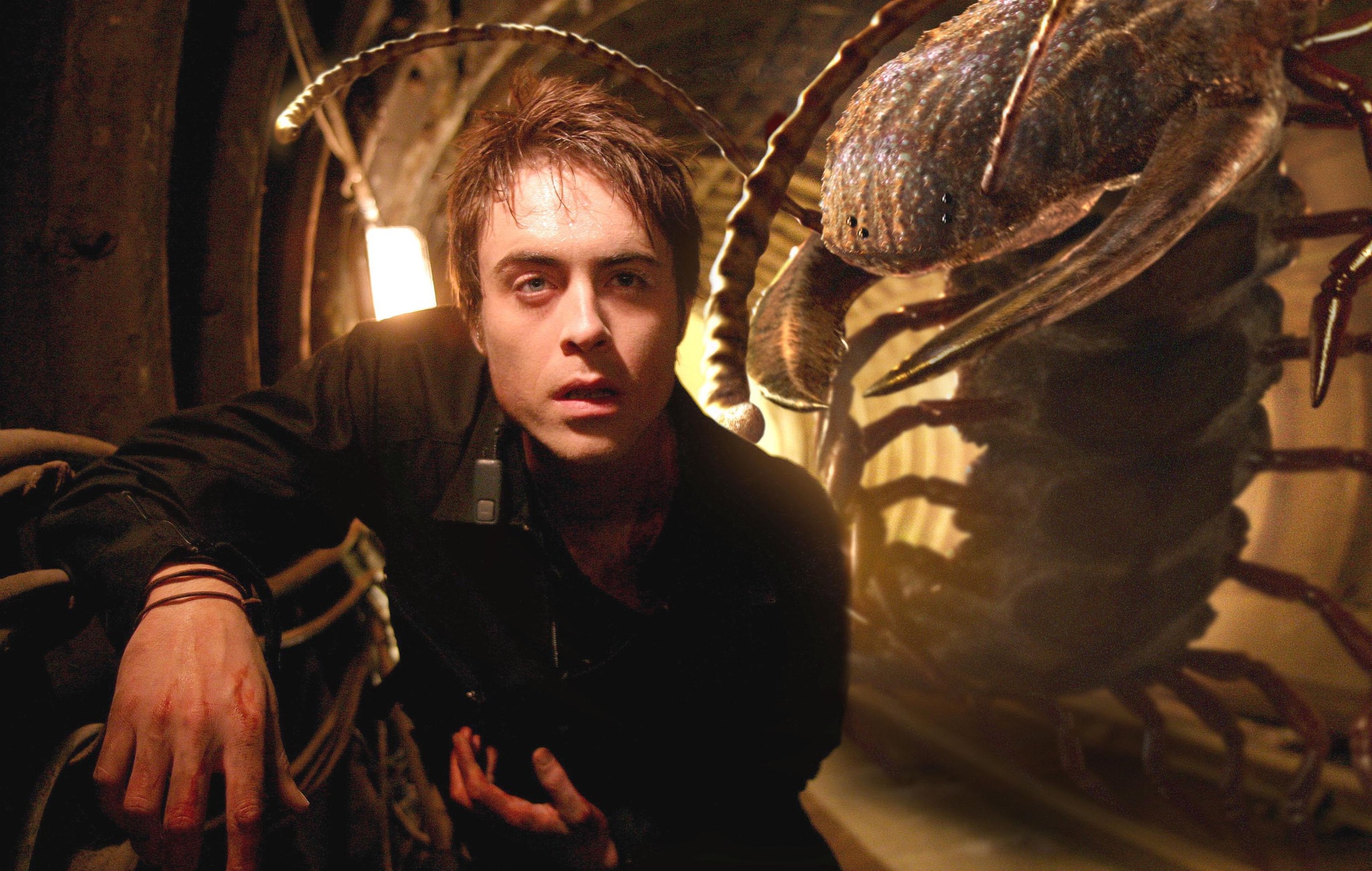 Still of James Murray in Primeval (2007)