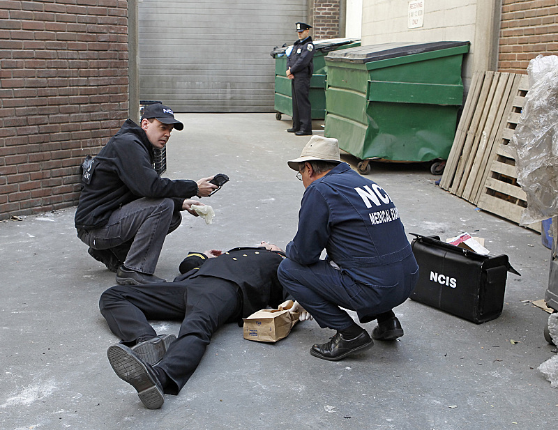 Still of David McCallum and Sean Murray in NCIS: Naval Criminal Investigative Service (2003)