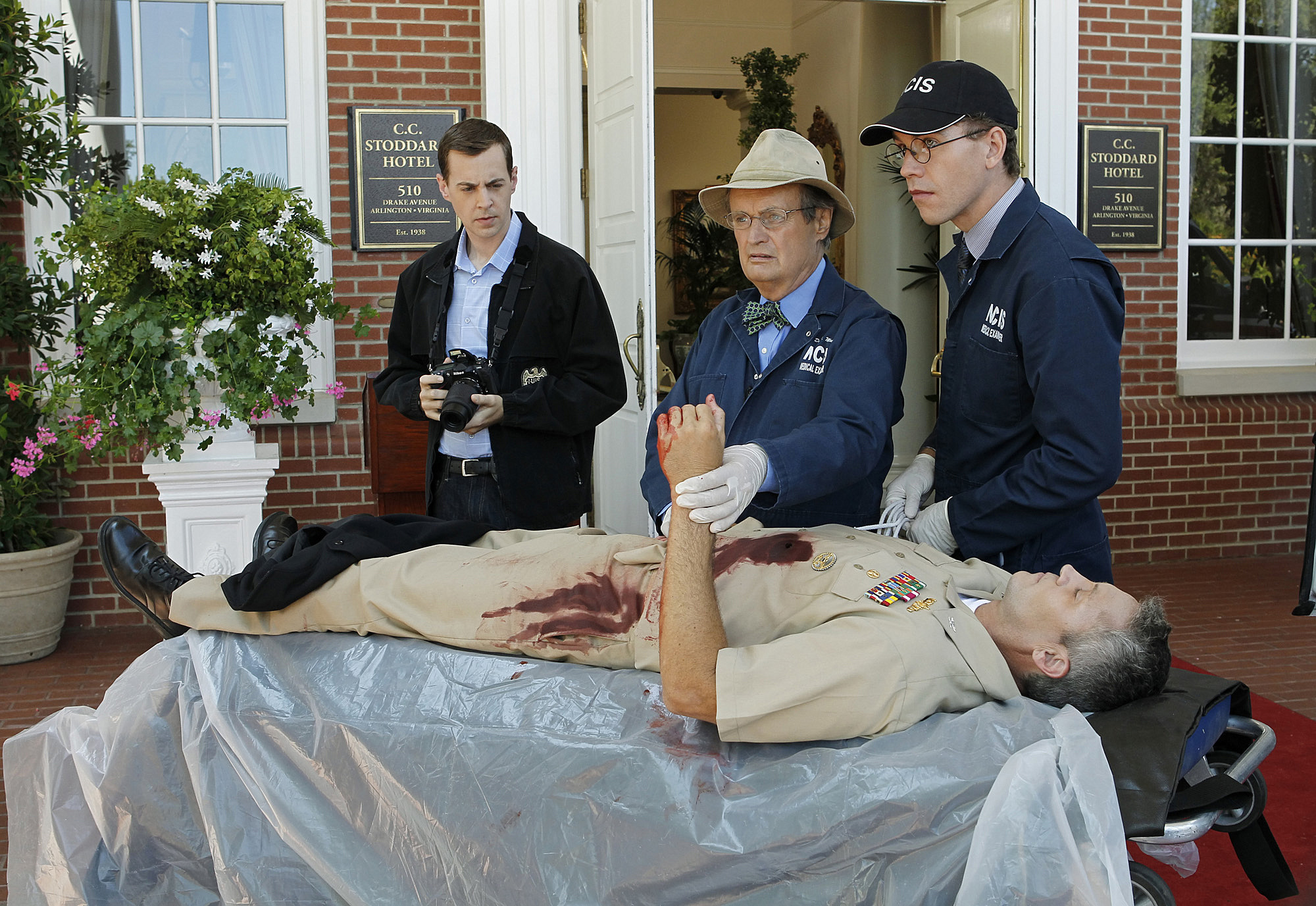 Still of Mark Harmon, David McCallum, Sean Murray and Brian Dietzen in NCIS: Naval Criminal Investigative Service (2003)