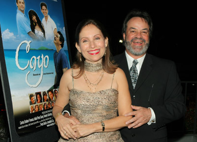 Ineabelle Colón and Pedro Muñiz at event of Cayo (2005)