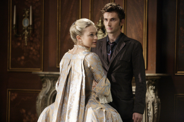 Still of Sophia Myles and David Tennant in Doctor Who (2005)