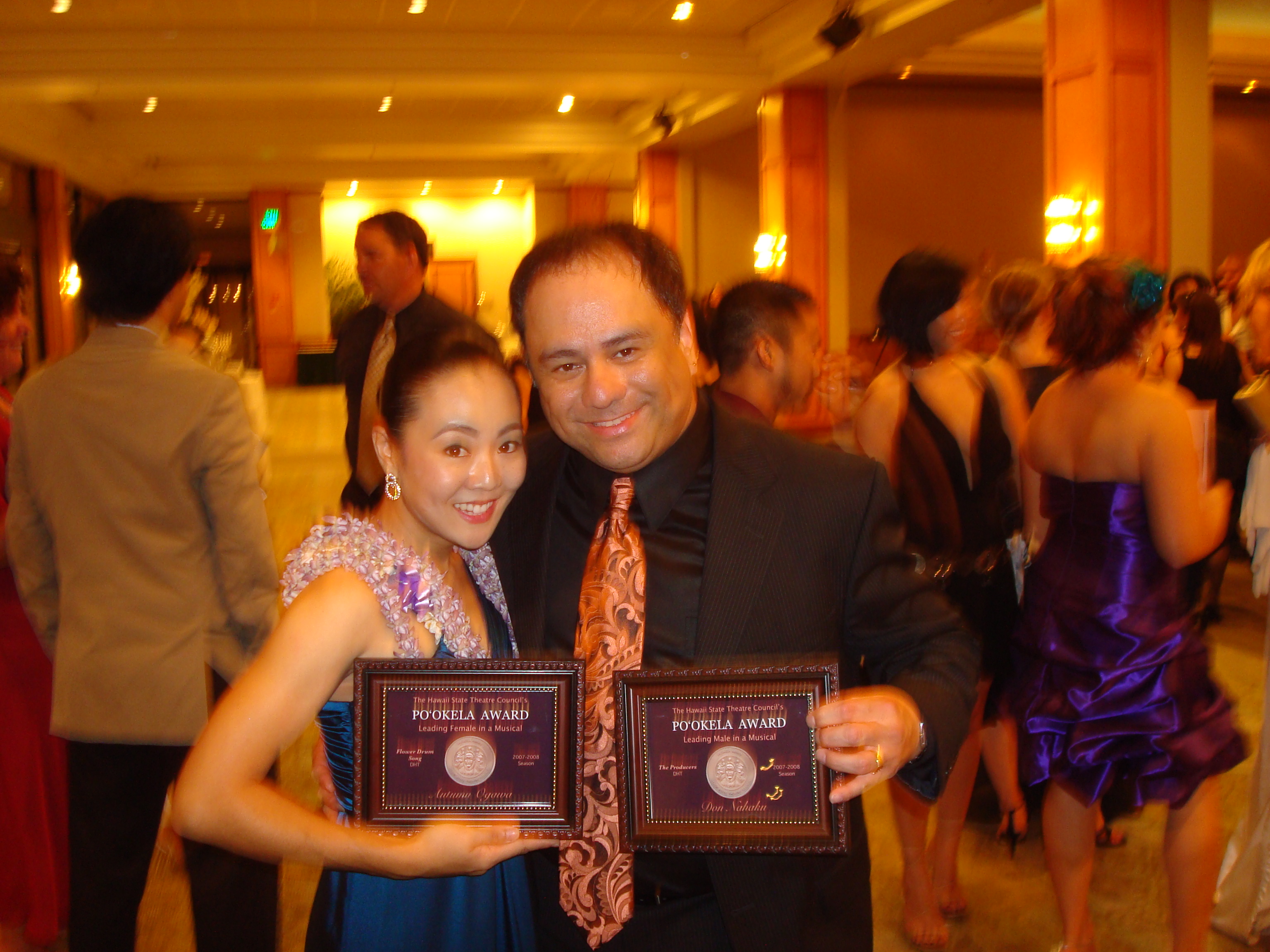 Don Nahaku wins Po'okela Award for Lead Actor in a Musical playing Leo Bloom in THE PRODUCERS.