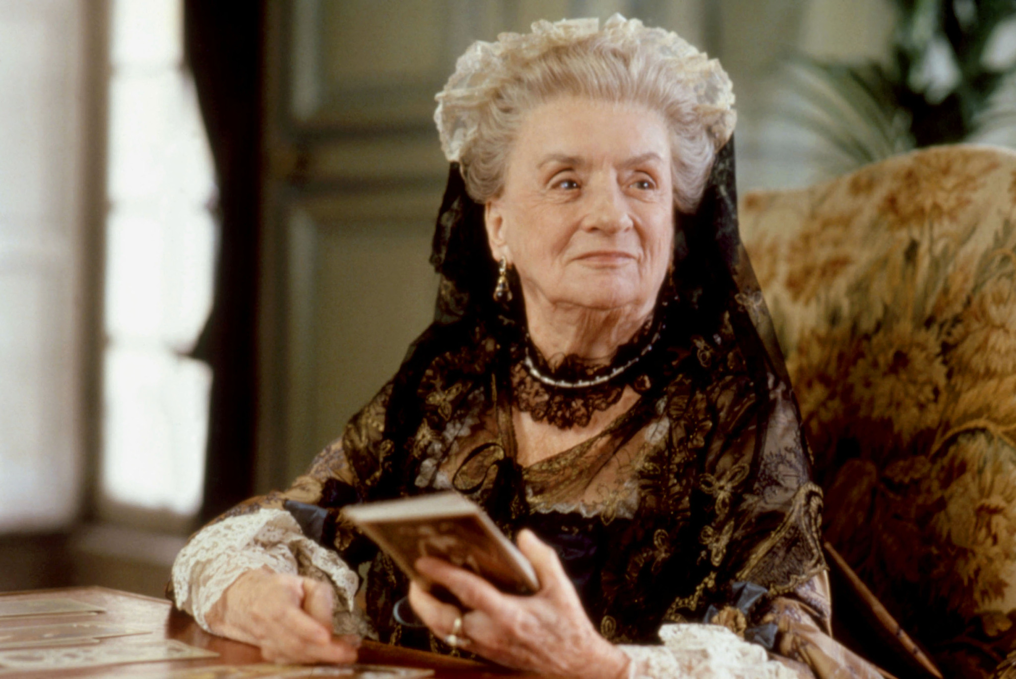 Still of Mildred Natwick in Dangerous Liaisons (1988)