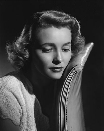 Patricia Neal circa 1940