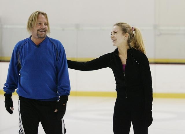 Still of Vince Neil in Skating with the Stars (2010)