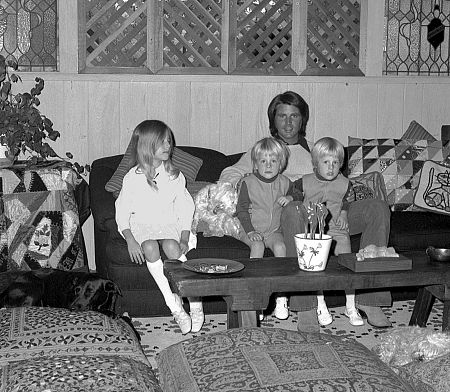 Rick Nelson at home with wife Kris, twins Gunner and Matthew and daughter Tracey, c. 1970