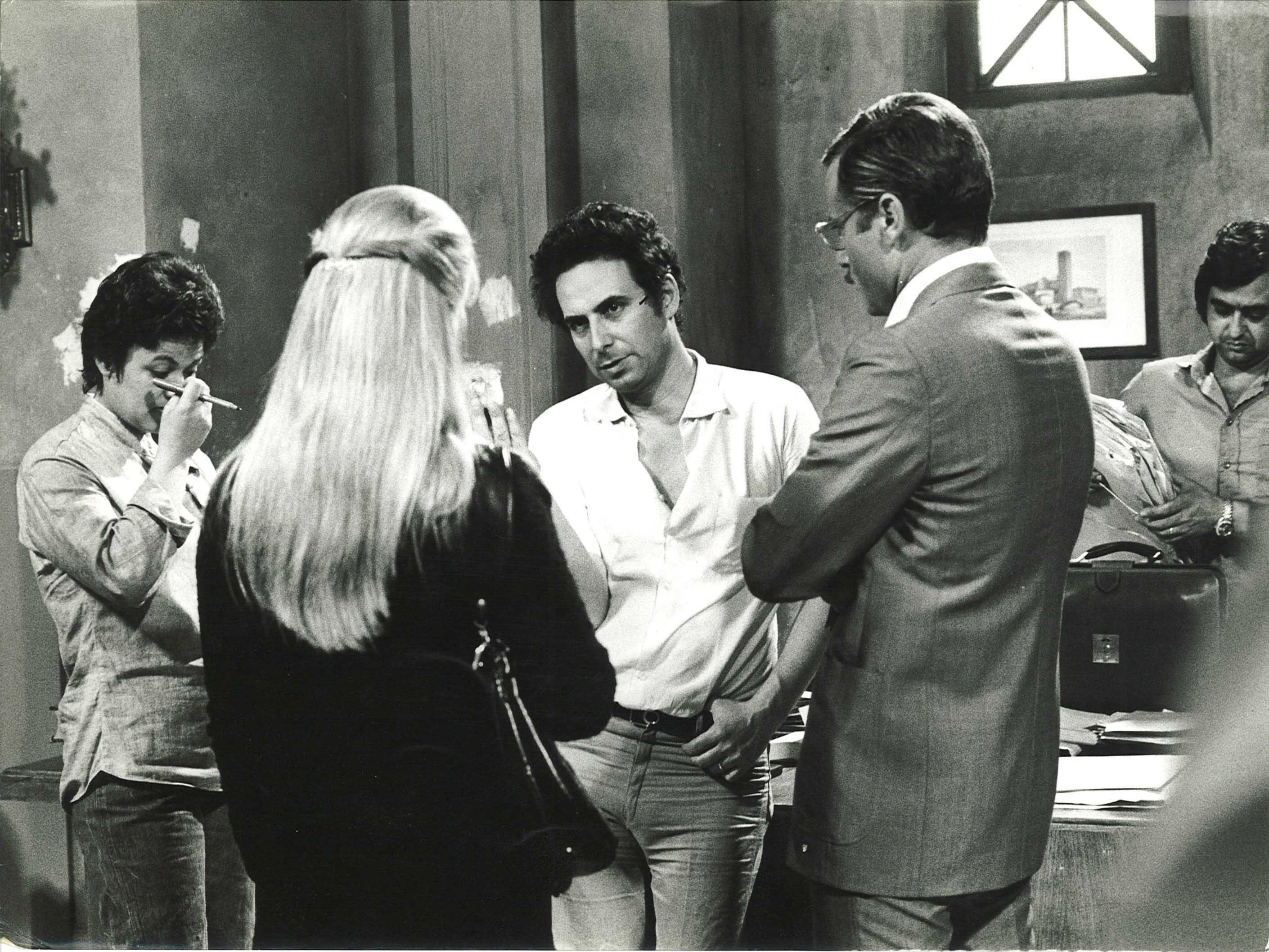 Corruzione al palazzo di giustizia, on the set, 1974. (In the center: Marcello Aliprandi. On the right: Franco Nero)