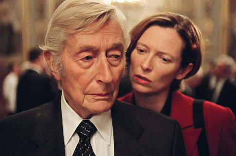 Still of John Neville and Tilda Swinton in The Statement (2003)