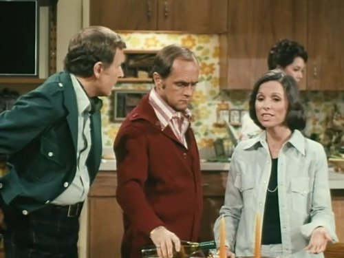 Still of Bill Daily, Pat Finley and Bob Newhart in The Bob Newhart Show (1972)
