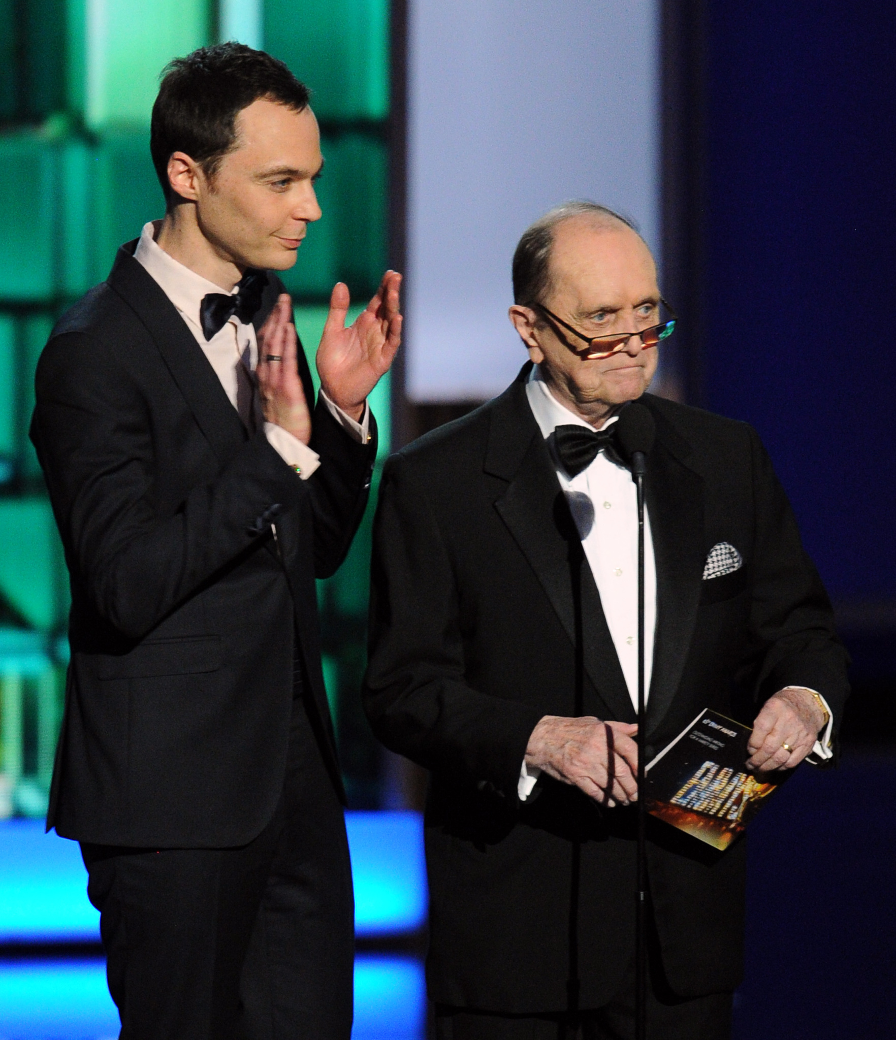 Bob Newhart and Jim Parsons at event of The 65th Primetime Emmy Awards (2013)