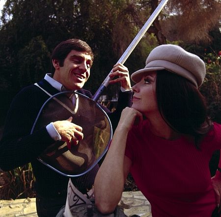 2749-12 ANTHONY NEWLEY WITH HIS WIFE, JOAN COLLINS, 1966