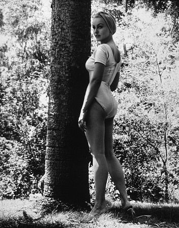 Julie Newmar, 1960