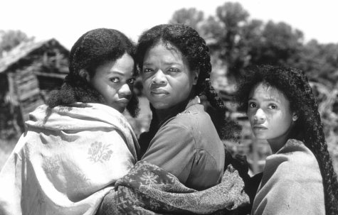 Still of Oprah Winfrey, Kimberly Elise and Thandie Newton in Beloved (1998)