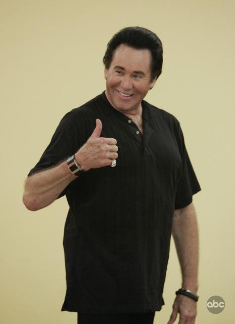 Still of Wayne Newton in Dancing with the Stars (2005)