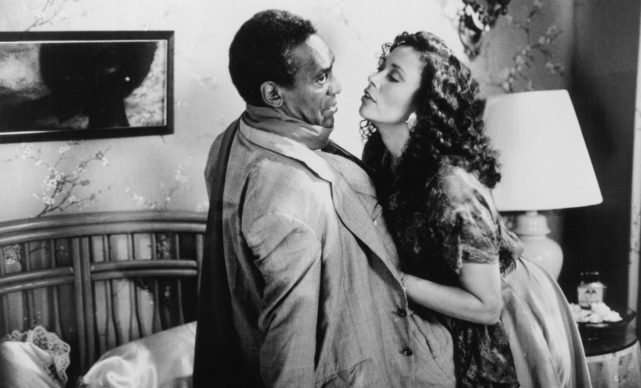 Still of Bill Cosby and Denise Nicholas in Ghost Dad (1990)