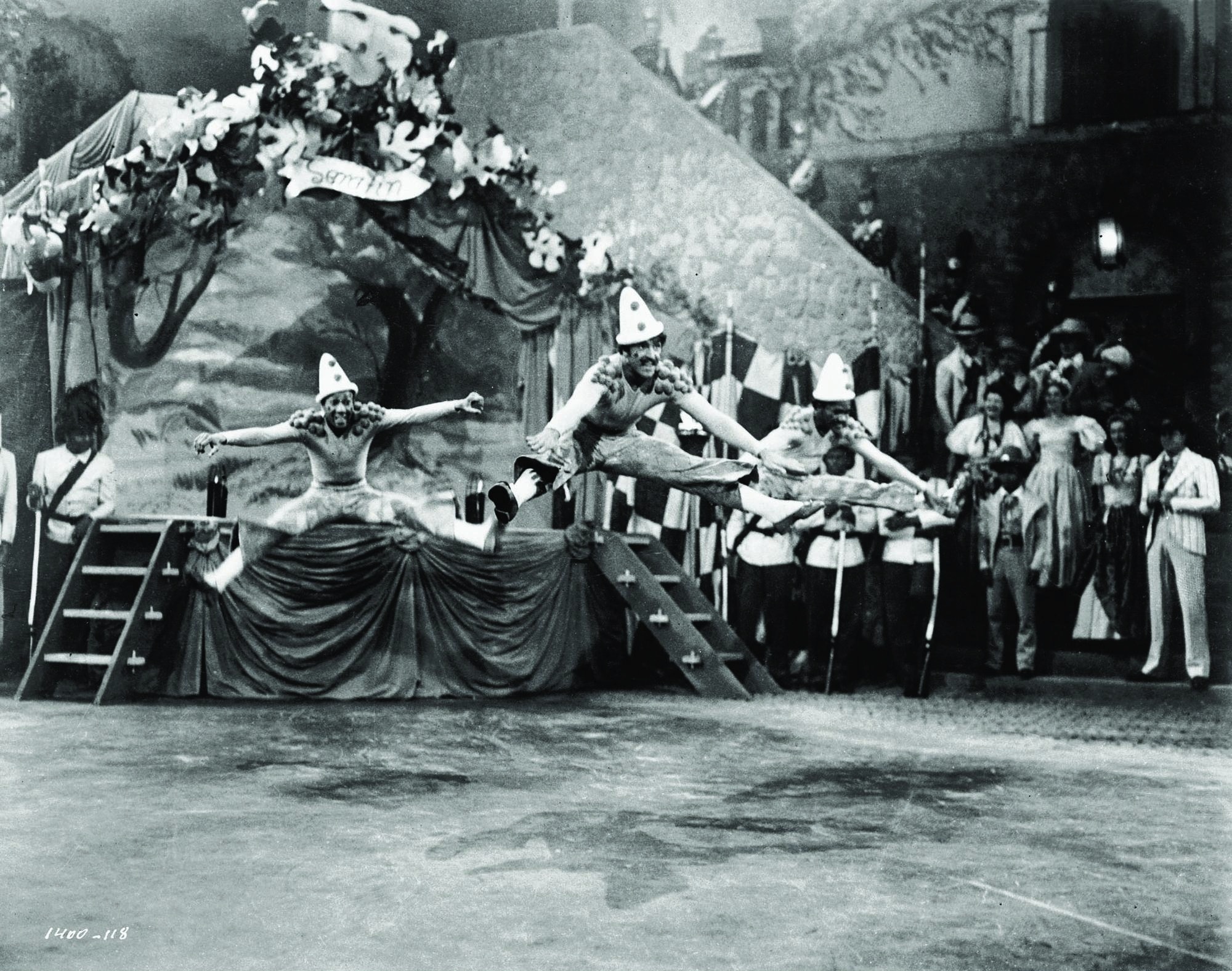 Still of Fayard Nicholas, Harold Nicholas and The Nicholas Brothers in The Pirate (1948)