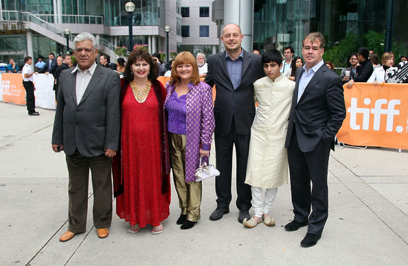 Lesley with(left to right) Om Puri, the producer Leslee Udwin, the director Andy de Emmony, actor Aqib Khan and Stewart Till of Icon Films.