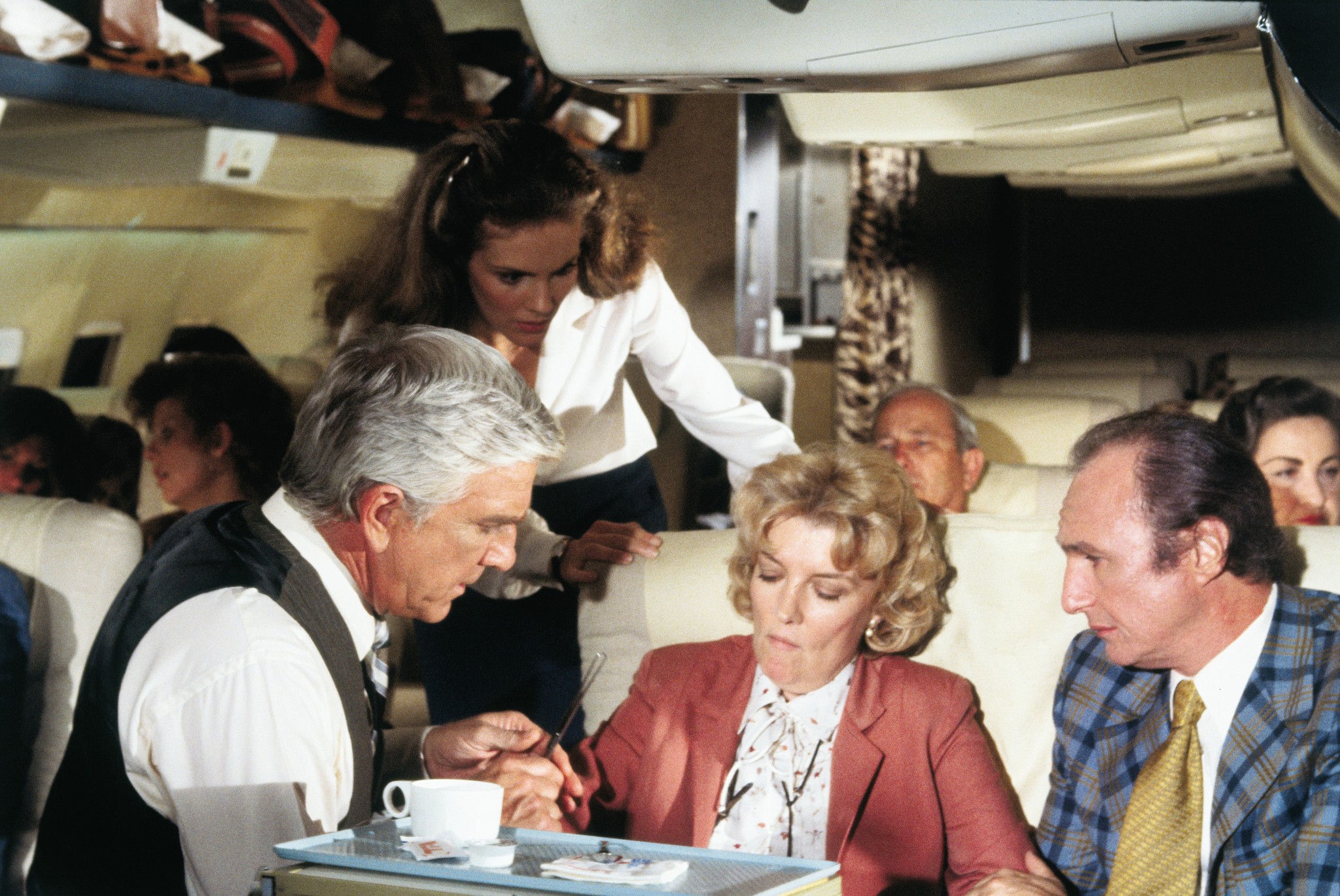 Still of Leslie Nielsen and Julie Hagerty in Airplane! (1980)