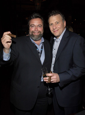 Paul Reiser and Drew Nieporent at event of The Thing About My Folks (2005)