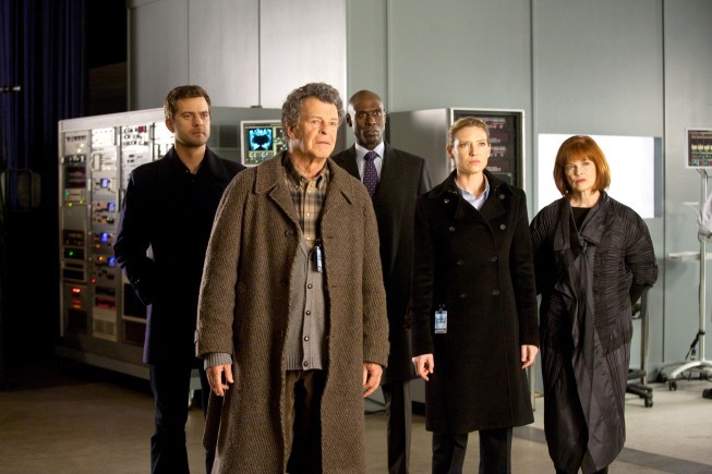 Still of Blair Brown, Joshua Jackson, John Noble, Lance Reddick and Anna Torv in Ties riba (2008)