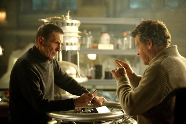 Still of Leonard Nimoy and John Noble in Ties riba (2008)