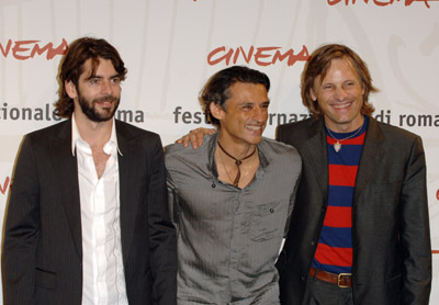 Viggo Mortensen, Enrico Lo Verso and Eduardo Noriega at event of Alatriste (2006)