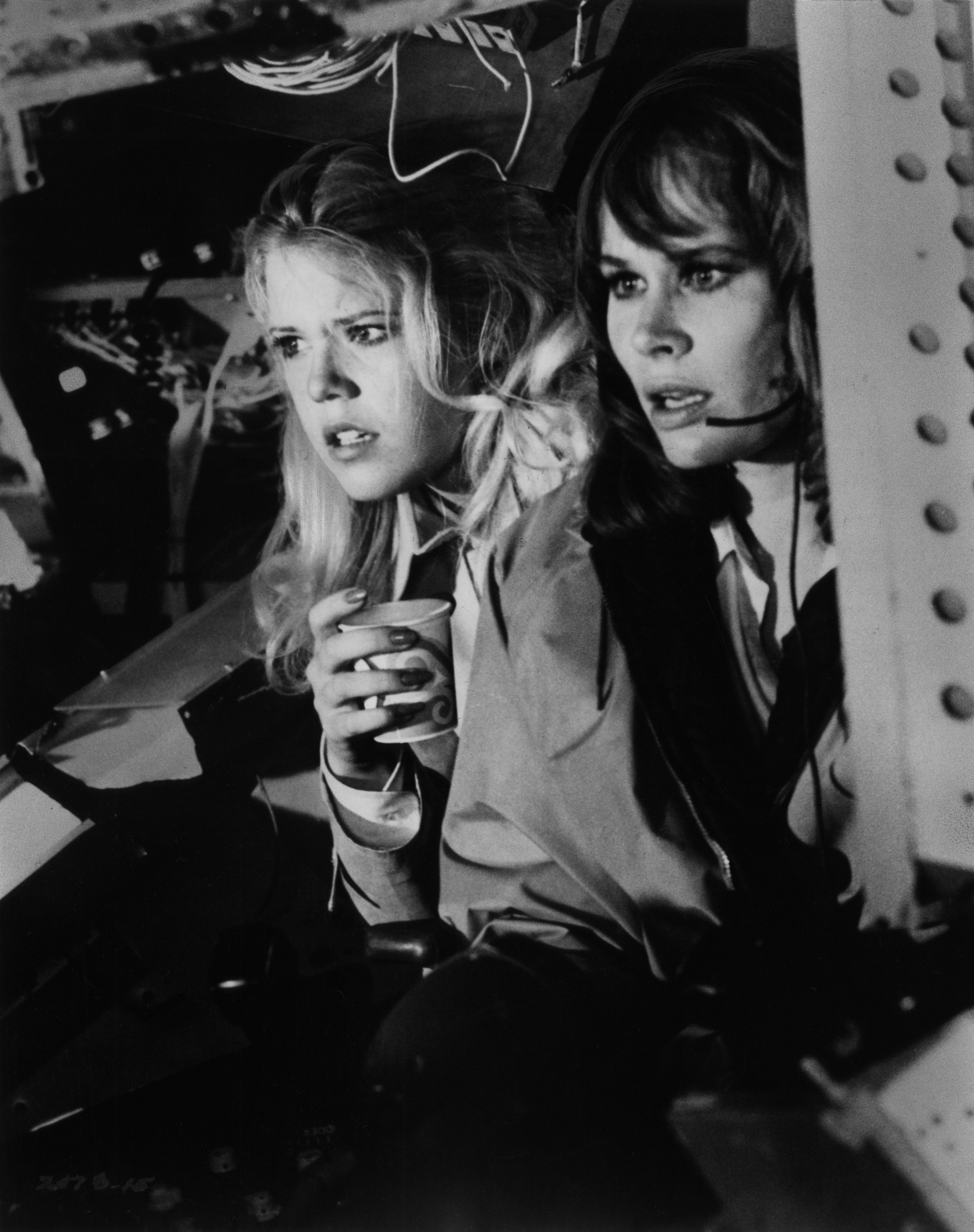 Still of Karen Black and Christopher Norris in Airport 1975 (1974)