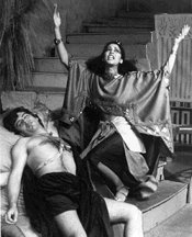 Antony (Richard Townsend) and Cleopatra (Mizan Nunes)