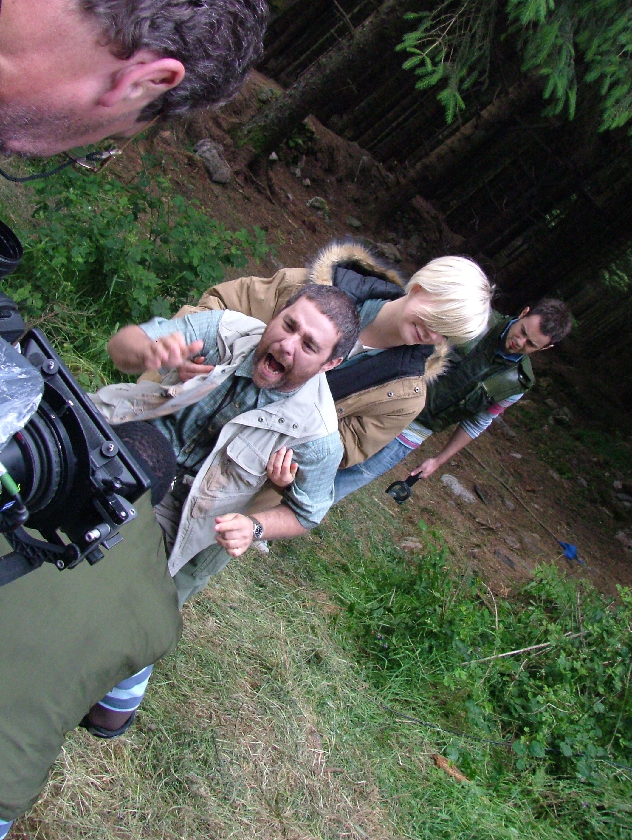 Andy Nyman, Laura Harris & Danny Dyer shooting the 'leg' sequence in 'Severance'