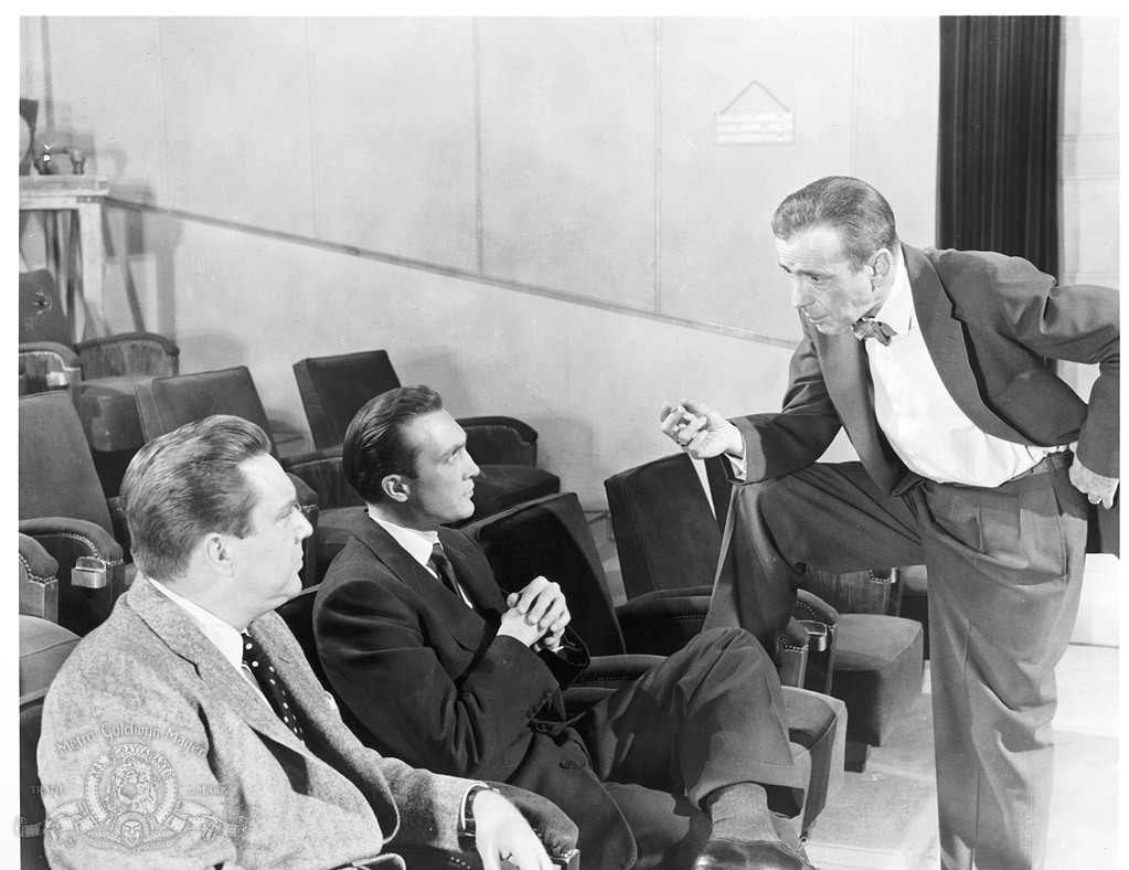 Still of Humphrey Bogart, Edmond O'Brien and Warren Stevens in The Barefoot Contessa (1954)